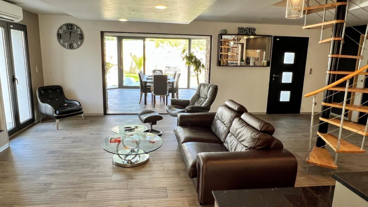 Villa Dali La Garde 260M2 Jacuzzi, Sauna, Piscine, Jardin 500M2, 5 Minutes De La Plage Luaran gambar